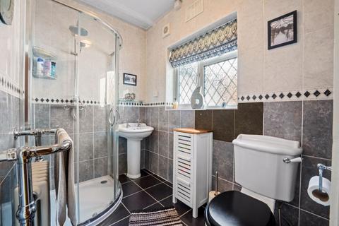 4 bedroom semi-detached house for sale, Tudor Avenue, Worcester Park