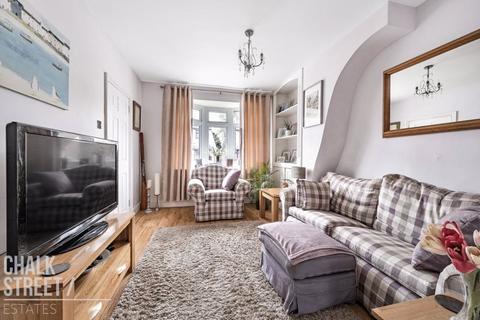 14 Hill Crescent, Hornchurch, RM11 2AP