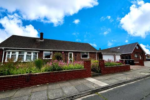 3 bedroom bungalow for sale, Farlam Avenue, North Shields