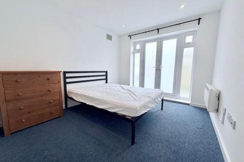 House share to rent, Long Drive, London, W3 7PP