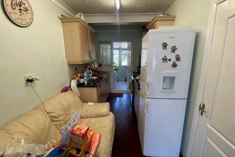 2 bedroom terraced house for sale, PENDELL AVE, Hayes