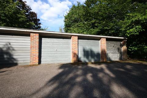 Garage to rent, Edgware HA8