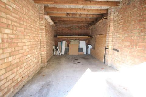 Garage to rent, Edgware HA8