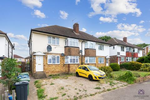 2 bedroom maisonette for sale, Mountside, Stanmore, HA7 2DS