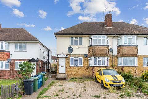 2 bedroom maisonette for sale, Mountside, Stanmore, HA7 2DS