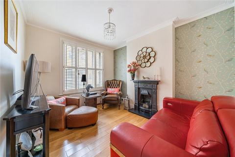 2 bedroom terraced house for sale, South Street, Bromley