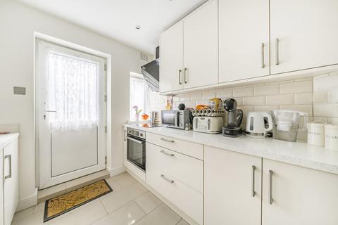 283 Bowerdean Road, High Wycombe, HP13 6XS