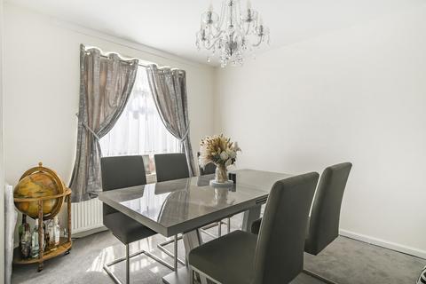 283 Bowerdean Road, High Wycombe, HP13 6XS