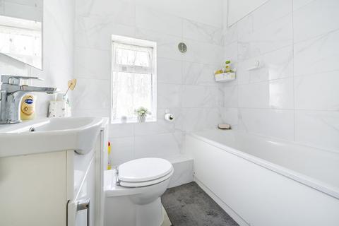 283 Bowerdean Road, High Wycombe, HP13 6XS