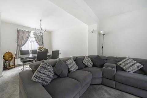 283 Bowerdean Road, High Wycombe, HP13 6XS