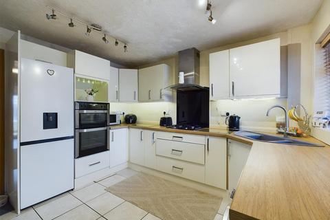 3 bedroom house for sale, Avondale Close, Kingswinford