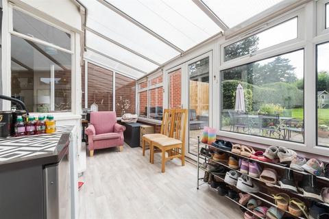 51 Butler Road, Solihull, B92 7QL