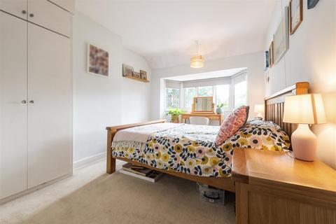 51 Butler Road, Solihull, B92 7QL