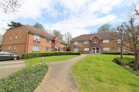 2 bedroom apartment for sale, Evelyn Way, Wallington SM6