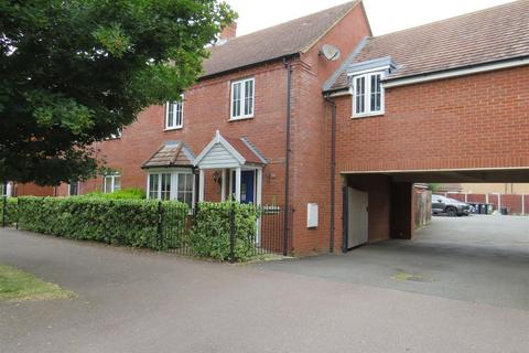 4 bedroom terraced house to rent, Tansy Avenue, Stotfold, Hitchin