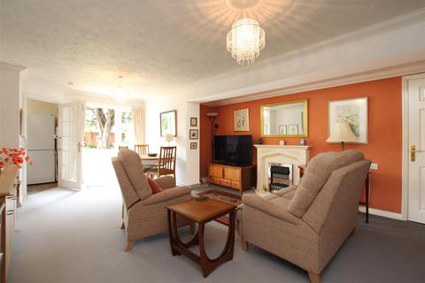 2 bedroom retirement property for sale, Spitalfield Lane, Chichester