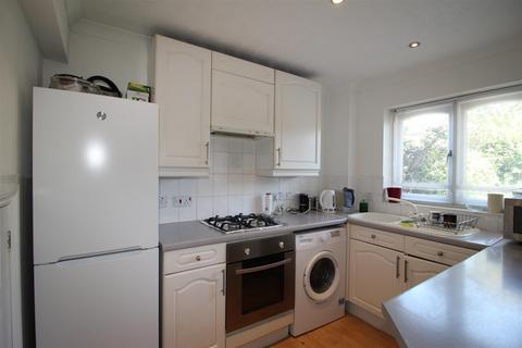 1 bedroom semi-detached house to rent, Catalina Drive, Dorset