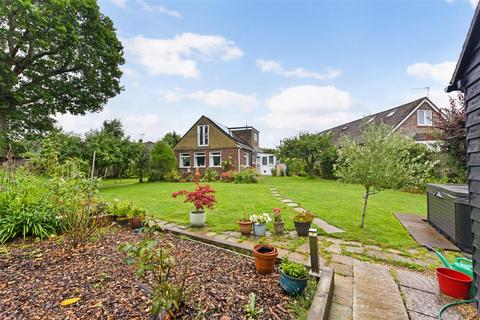 4 bedroom detached bungalow for sale, Deeside Avenue, Chichester