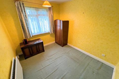 35 Churnet Close, Cheddleton, Leek, ST13 7JN