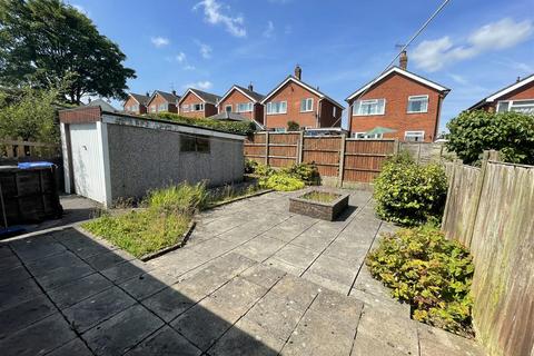 35 Churnet Close, Cheddleton, Leek, ST13 7JN