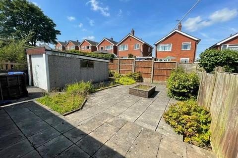 35 Churnet Close, Cheddleton, Leek, ST13 7JN