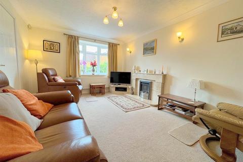 3 bedroom detached house for sale, Milltown Way, Leek