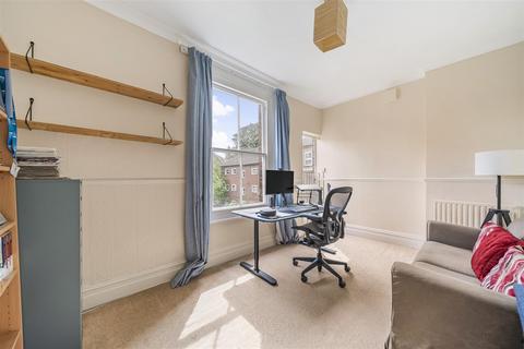 1 bedroom flat for sale, Rothsay Gardens, Bedford