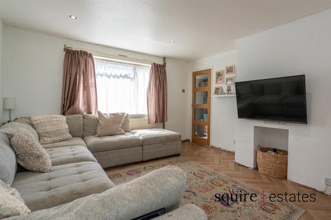21 Sleets End, Hemel Hempstead, HP1 3JA