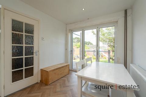 21 Sleets End, Hemel Hempstead, HP1 3JA
