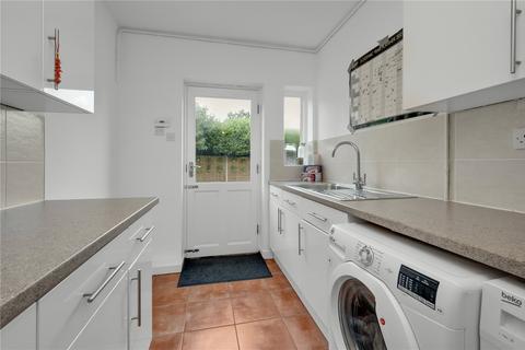 9 Brendon Close, Esher, KT10 9EH