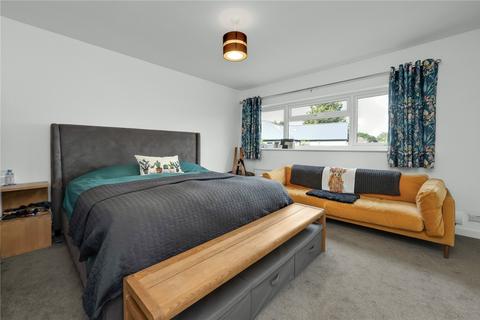 9 Brendon Close, Esher, KT10 9EH
