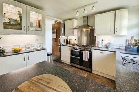 24 Warwick Way, Corby, NN17 2TF