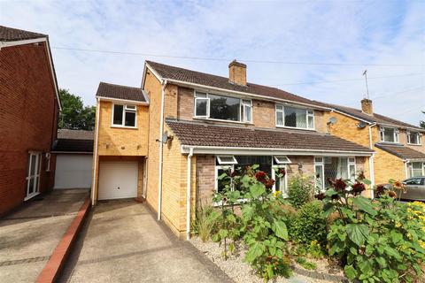 4 bedroom semi-detached house for sale, Heron Close, Church Crookham GU52