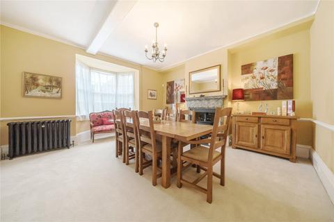 5 bedroom semi-detached house for sale, Manthorpe Road, Grantham, Lincolnshire, NG31