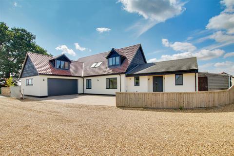 5 bedroom detached house for sale, Parkhall Road, Somersham