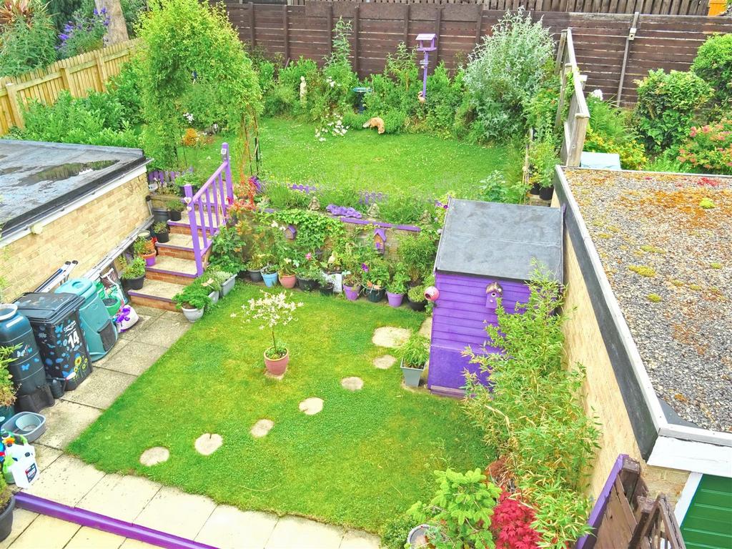 REAR GARDENS.jpg