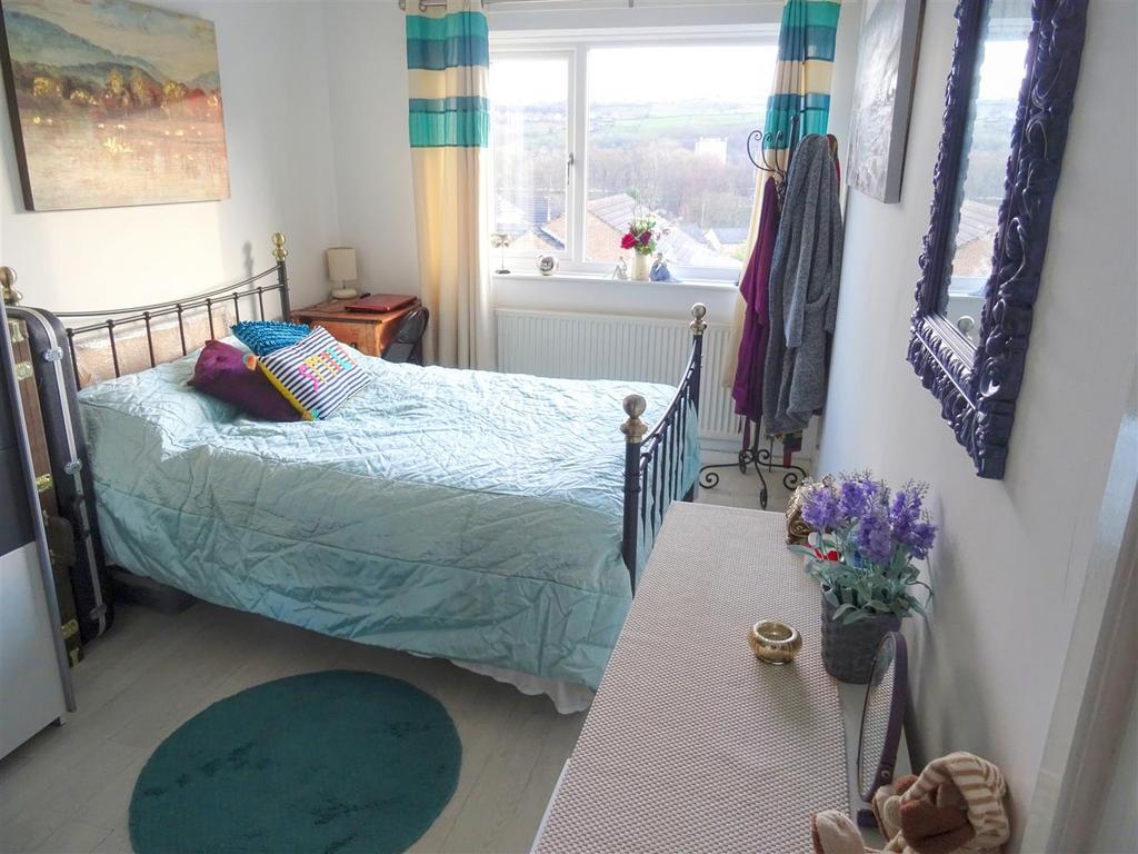 BEDROOM1.jpg