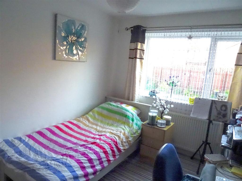 BEDROOM2.jpg
