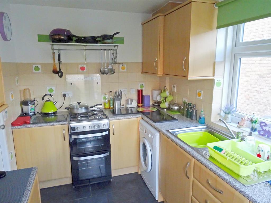 KITCHEN.jpg
