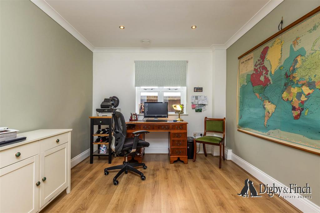 Milburn, Main Street, Tinwell PE9 3 UD-25watermarke