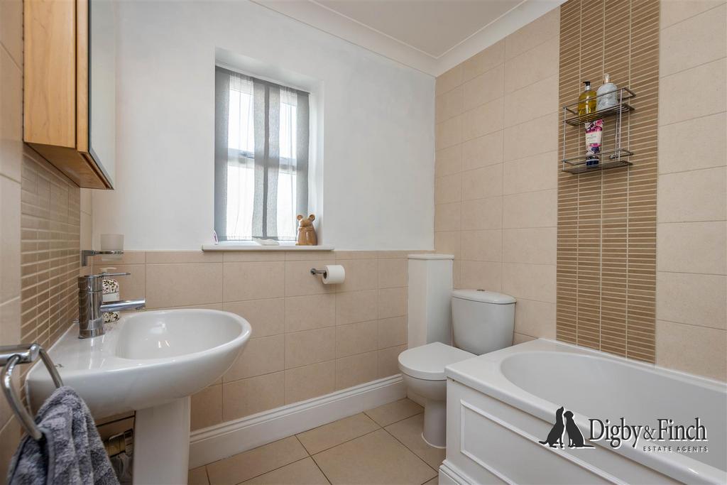 Milburn, Main Street, Tinwell PE9 3 UD-38watermarke