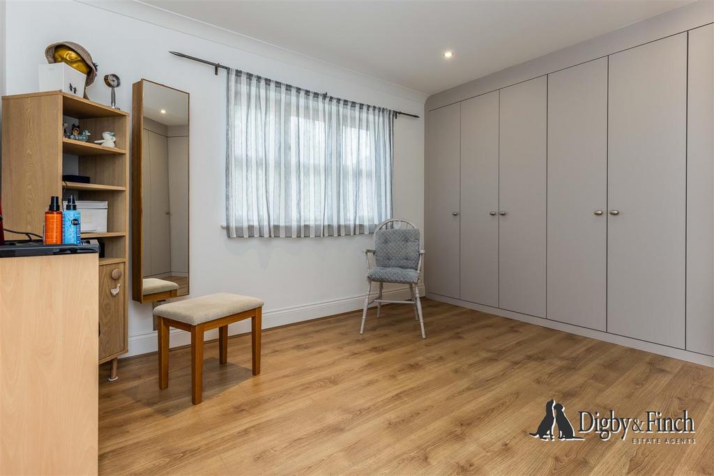 Milburn, Main Street, Tinwell PE9 3 UD-43watermarke