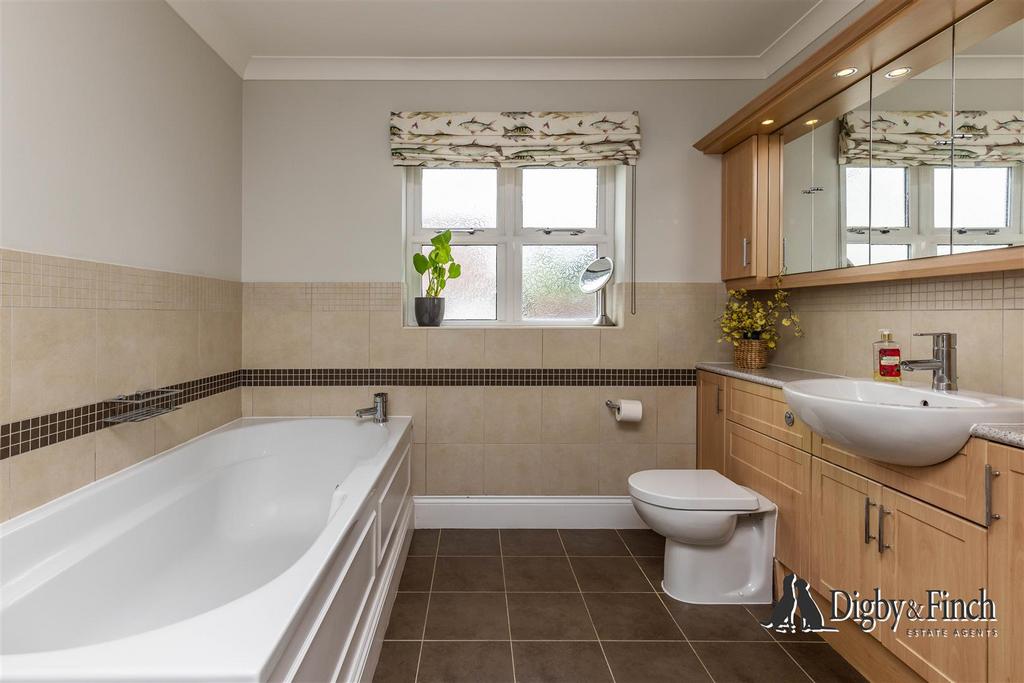 Milburn, Main Street, Tinwell PE9 3 UD-46watermarke