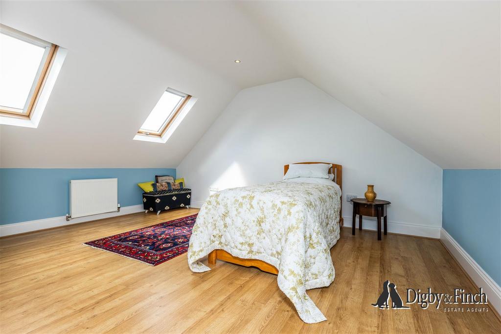 Milburn, Main Street, Tinwell PE9 3 UD-52watermarke