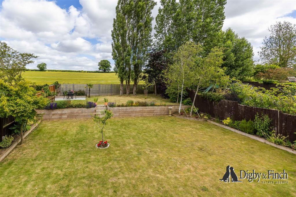 Milburn, Main Street, Tinwell PE9 3 UD-51watermarke