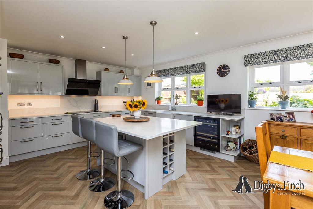 Milburn, Main Street, Tinwell PE9 3 UD-28watermarke