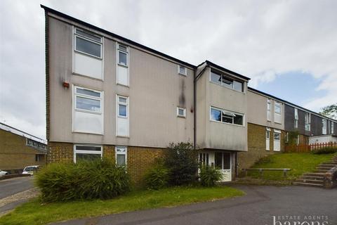 35 Charnwood Close, Basingstoke, RG22 5DE