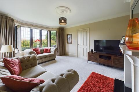 4 bedroom detached house for sale, The Beacons, Upper Sutherland Road, Hipperholme, Halifax, HX3 8NU