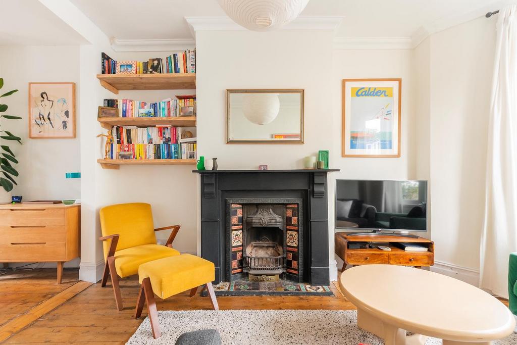 7 G4 RRD - Living Room B.jpg