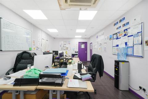 Office to rent, Station Road, Harrow HA1